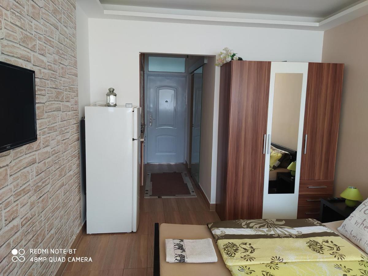 Mira Apartman Apartment Keszthely Bagian luar foto